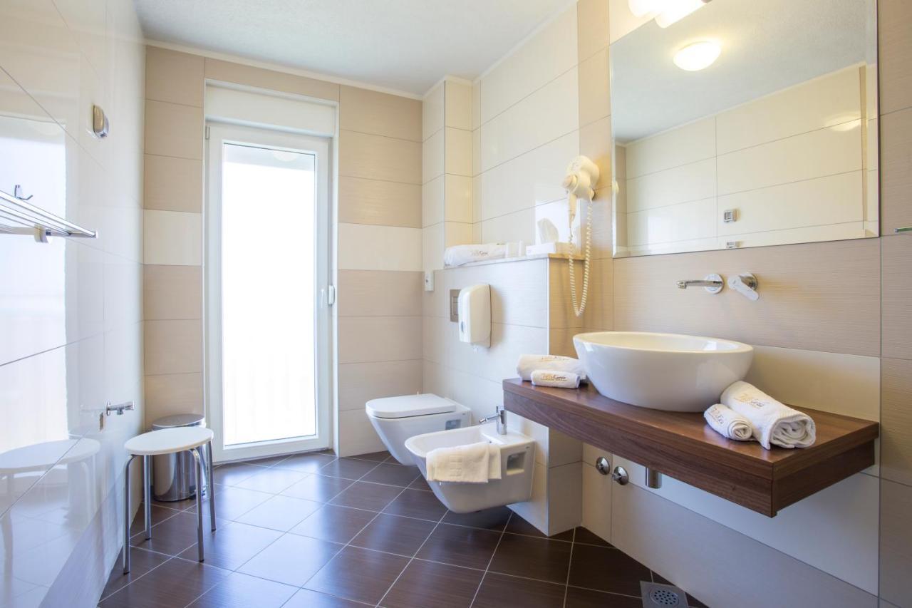 Hotel Karda 4*